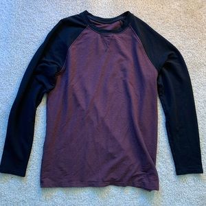 Long sleeve t